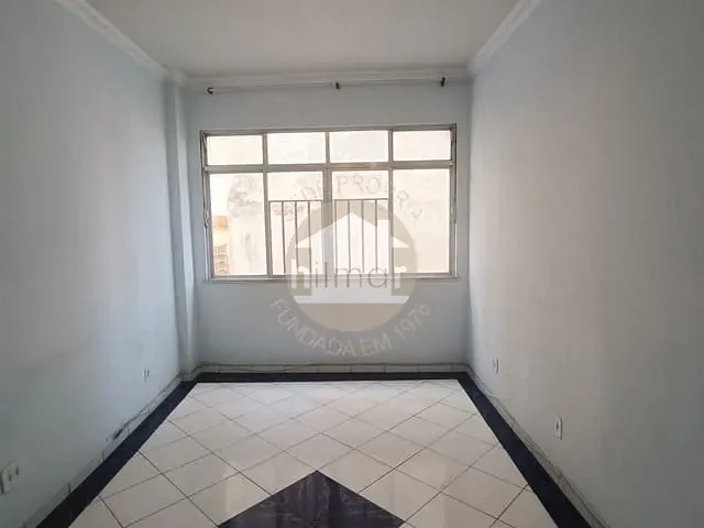 Apartamento com 62m² 2 quartos e 1 banheiro, para alugar, no bairro Olaria em Rio de Janeiro