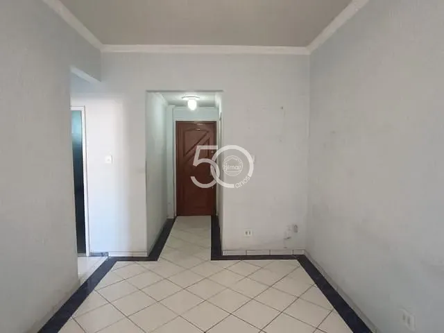 Apartamento com 62m² 2 quartos e 1 banheiro, para alugar, no bairro Olaria em Rio de Janeiro