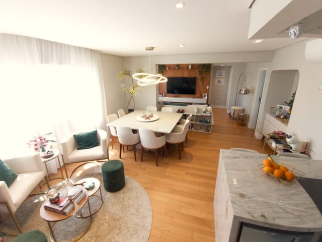 APTO MODERNIZADO - VILA OLIMPIA - IMPECÁVEL