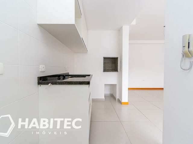 Apartamento 3 quartos e 2 banheiros, à venda, no bairro Campo Comprido em Curitiba