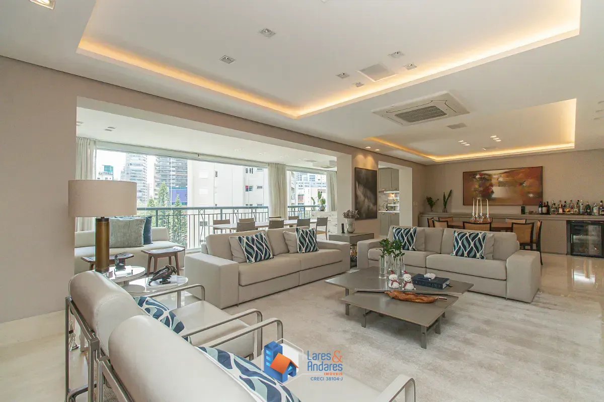 Apartamento, 3 quartos, 226 m² - Foto 1