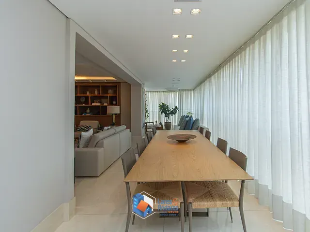 Apartamento com 226m² 3 quartos e 3 banheiros, à venda, no bairro Vila Nova Conceição em São Paulo