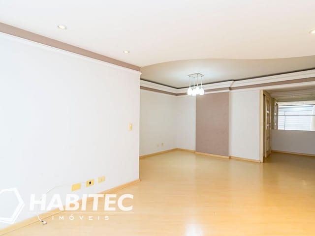 Apartamento 2 quartos e 2 banheiros, à venda, no bairro Portão em Curitiba