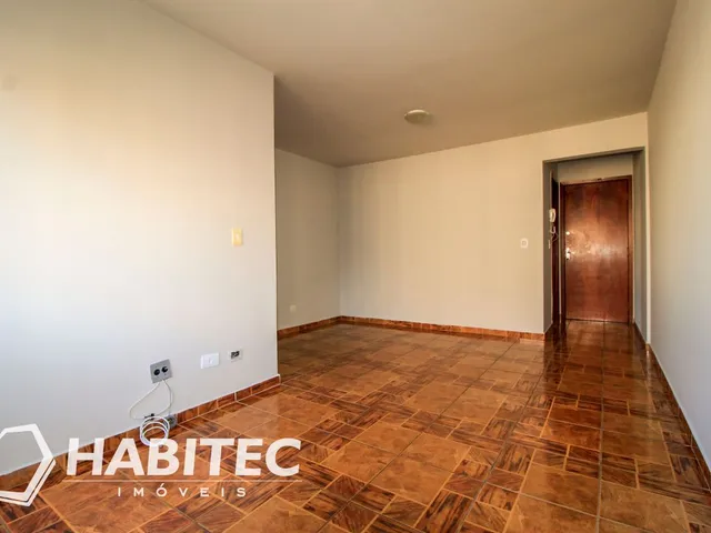 Apartamento 3 quartos e 1 banheiro, à venda, no bairro Pinheirinho em Curitiba