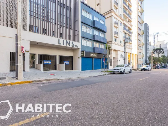 Apartamento 1 quarto e 1 banheiro, para alugar, no bairro Centro em Curitiba