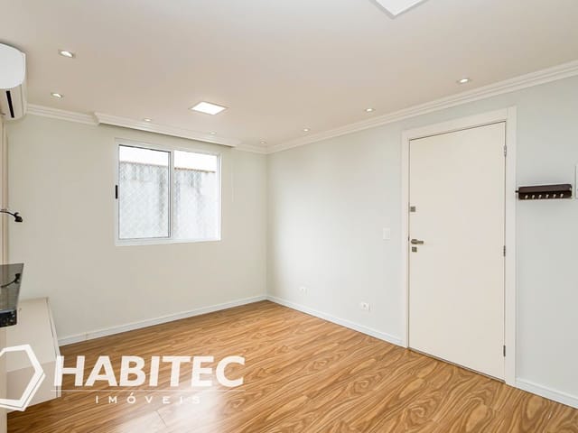 Apartamento 2 quartos e 2 banheiros, para alugar, no bairro Santa Quitéria em Curitiba