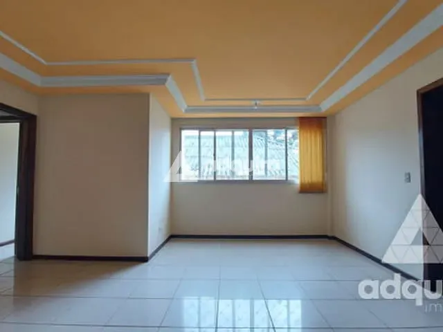 Apartamento com 105m² 3 quartos e 2 banheiros, à venda, no bairro Uvaranas em Ponta Grossa