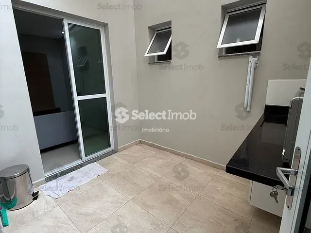 Apartamento com 55m² 2 quartos e 1 banheiro, para alugar, no bairro Vila Eldízia em Santo André