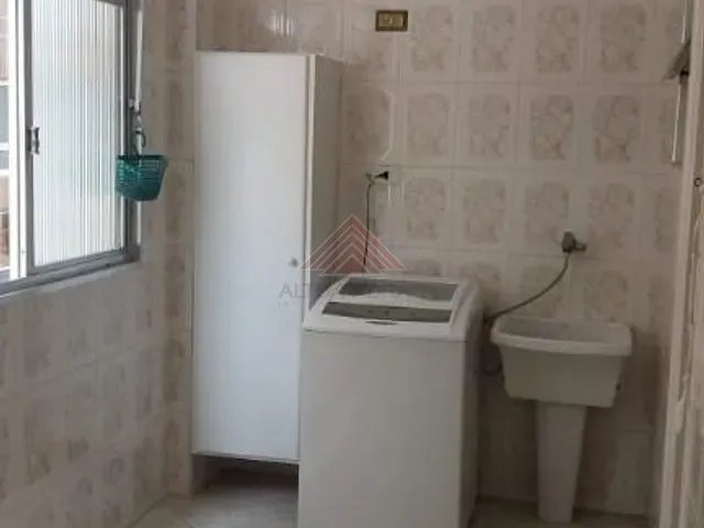 Apartamento com 110m² 2 quartos e 2 banheiros, à venda, no bairro Marapé em Santos