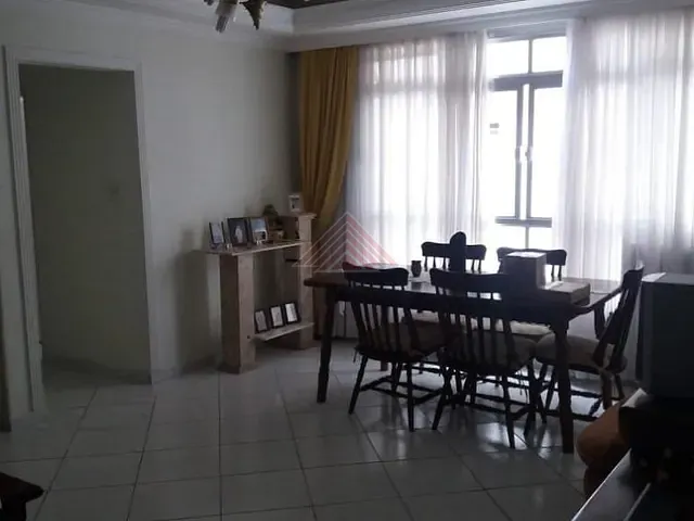 Apartamento com 110m² 2 quartos e 2 banheiros, à venda, no bairro Marapé em Santos