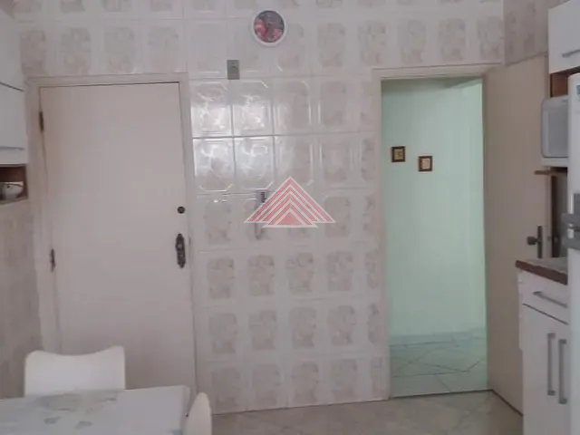 Apartamento com 110m² 2 quartos e 2 banheiros, à venda, no bairro Marapé em Santos