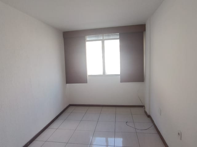 Foto do Apartamento - VICENTE DE CARVALHO - EXCELENTE E AMPLO APTO COM 50M2, COMPOSTO DE 2 QUARTOS, GARAGEM, JUNTO AO COMÉRCIO. | Hilmar