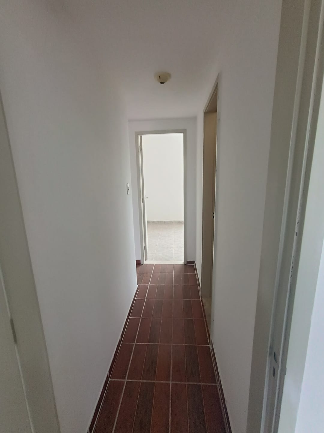 Apartamento para alugar com 2 quartos, 83m² - Foto 8