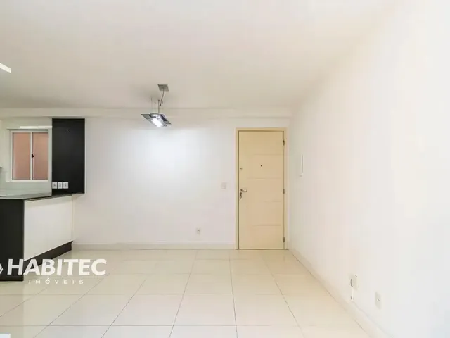 Apartamento 3 quartos e 1 banheiro, para alugar, no bairro Uberaba em Curitiba