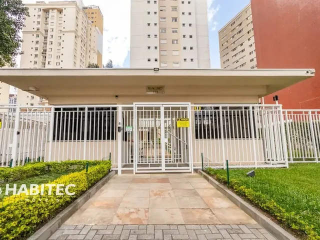 Apartamento 2 quartos e 2 banheiros, para alugar, no bairro Água Verde em Curitiba