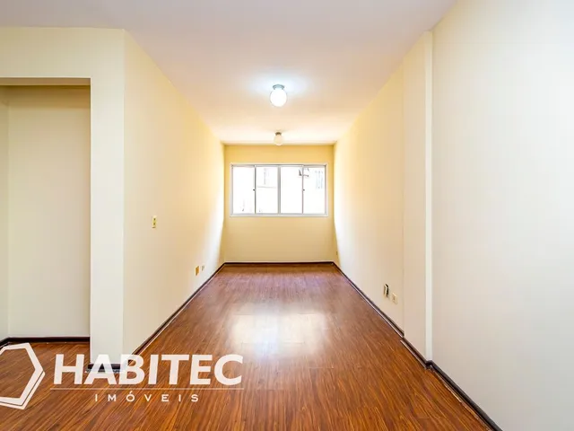 Apartamento 3 quartos e 2 banheiros, para alugar, no bairro Cristo Rei em Curitiba