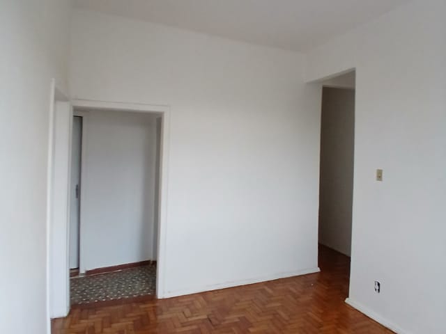 Foto do Apartamento - VILA DA PENHA - EXCELENTE APARTAMENTO COM 2 QUARTOS , SALA, COZINHA, BANHEIRO, ÀREA . JUNTO AI COMÉRCIO . | Hilmar