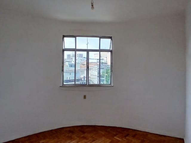 Foto do Apartamento - VILA DA PENHA - EXCELENTE APARTAMENTO COM 2 QUARTOS , SALA, COZINHA, BANHEIRO, ÀREA . JUNTO AI COMÉRCIO . | Hilmar