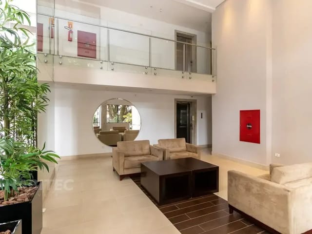 Apartamento 2 quartos e 1 banheiro, para alugar, no bairro BIGORRILHO em Curitiba