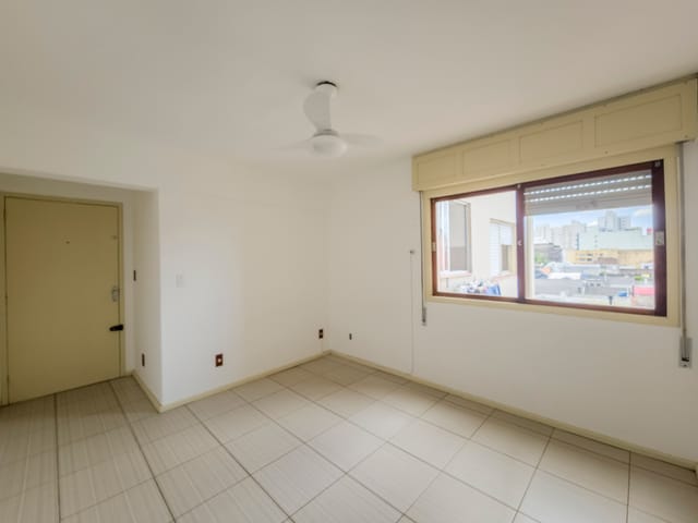 Apartamento 1 quarto e 1 banheiro, para alugar, no bairro Centro em Pelotas