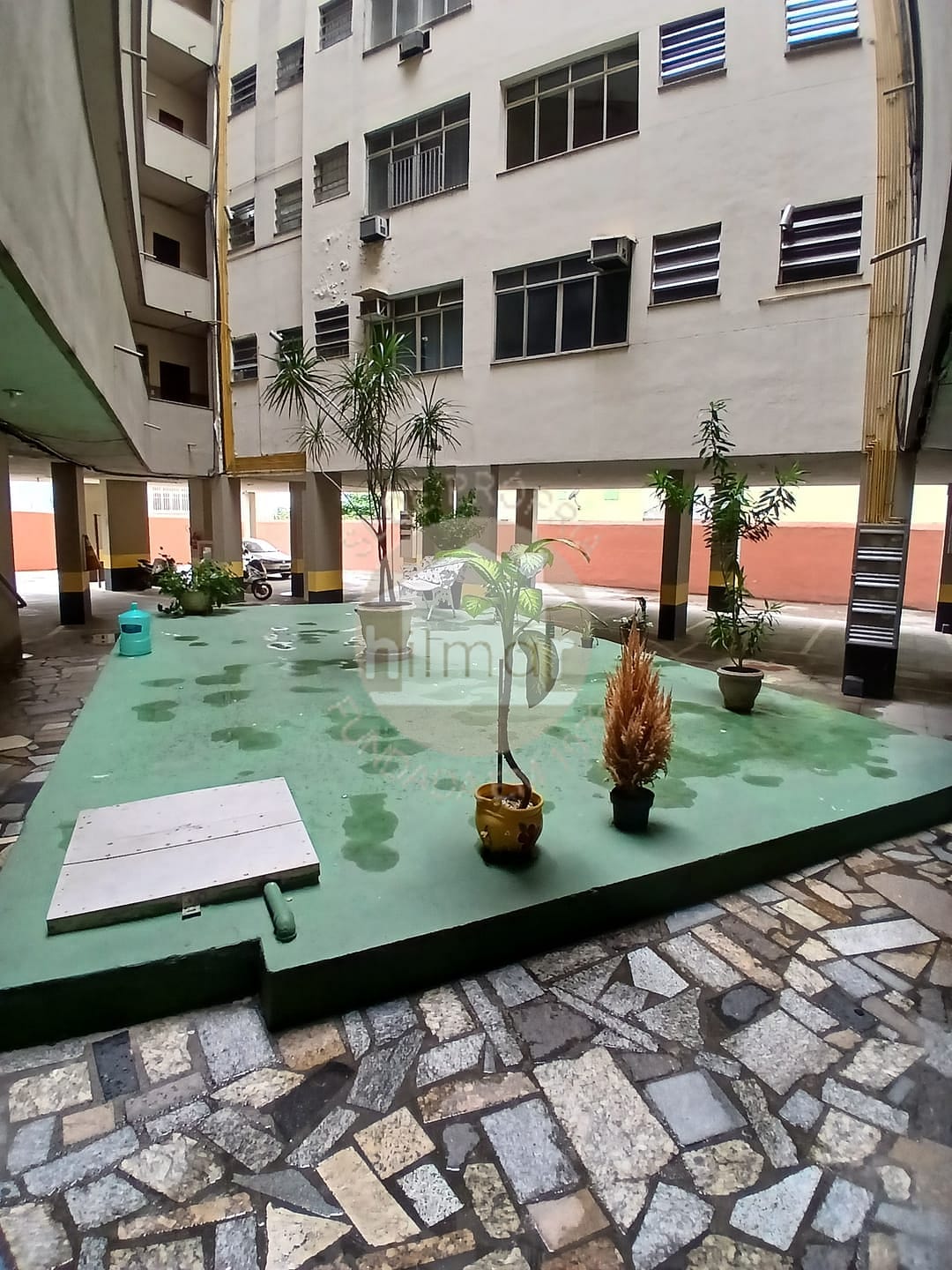 Apartamento para alugar com 2 quartos, 70m² - Foto 33