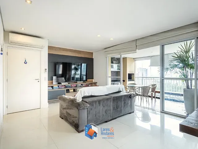 Apartamento com 214m² 2 quartos e 4 banheiros, à venda, no bairro Vila Andrade em São Paulo
