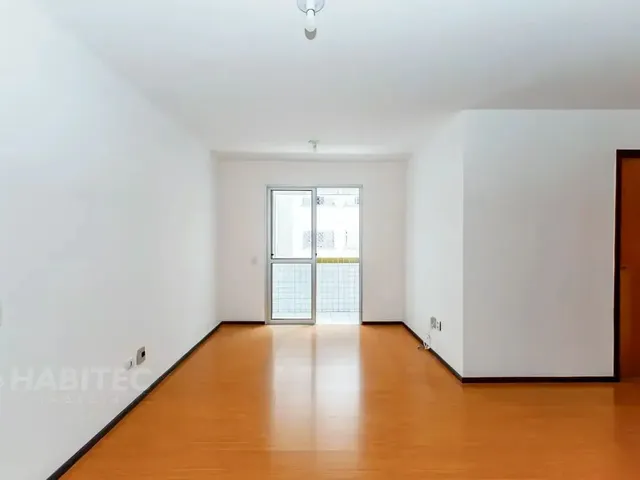 Apartamento 3 quartos e 2 banheiros, para alugar, no bairro Portão em Curitiba