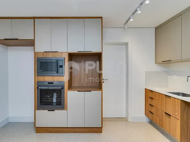 Apartamento 3 quartos e 4 banheiros, à venda, no bairro Santa Cecília em São Paulo
