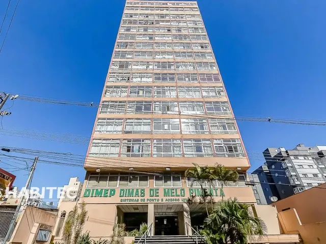 Apartamento 1 quarto e 1 banheiro, para alugar, no bairro Centro em Curitiba
