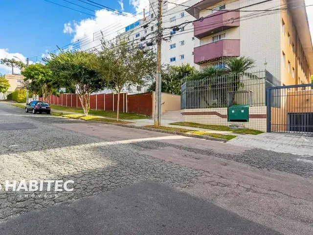 Apartamento 3 quartos e 1 banheiro, para alugar, no bairro Água Verde em Curitiba