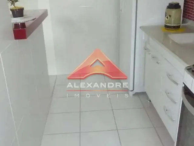 Apartamento com 10m² 2 quartos e 1 banheiro, à venda, no bairro Vila Tesouro em São José Dos Campos