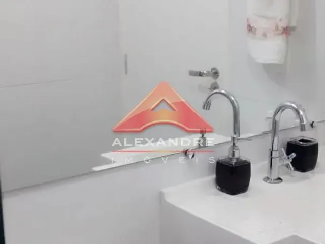 Apartamento com 10m² 2 quartos e 1 banheiro, à venda, no bairro Vila Tesouro em São José Dos Campos