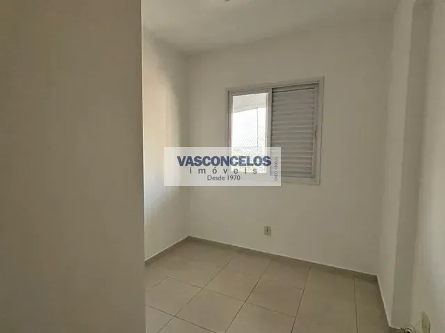 Apartamento 2 quartos e 1 banheiro, para alugar, no bairro Parque Residencial Aquarius em São José dos Campos