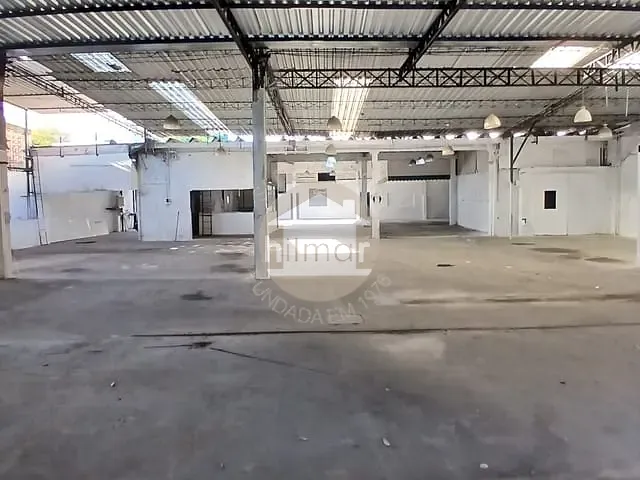 Loja com 994m², para alugar, no bairro Penha Circular em Rio de Janeiro