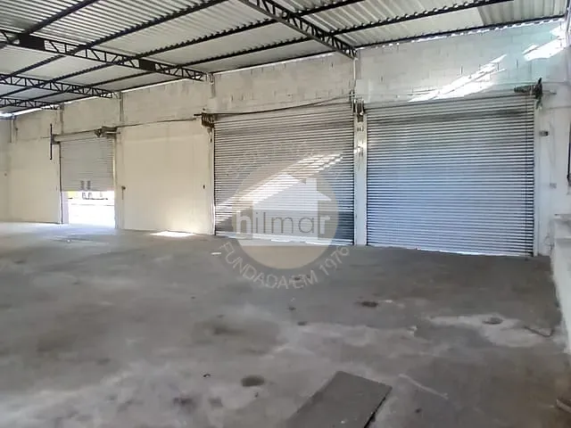 Loja com 994m², para alugar, no bairro Penha Circular em Rio de Janeiro