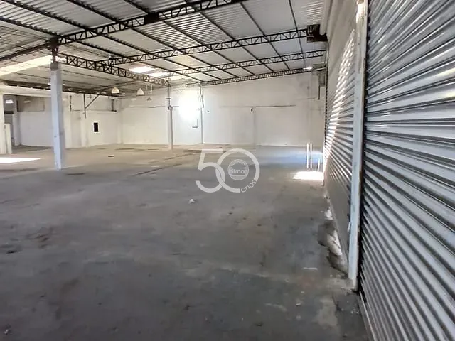 Loja com 994m², para alugar, no bairro Penha Circular em Rio de Janeiro