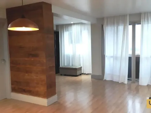 Apartamento 2 quartos e 2 banheiros, à venda, no bairro CRISTO REI em Curitiba