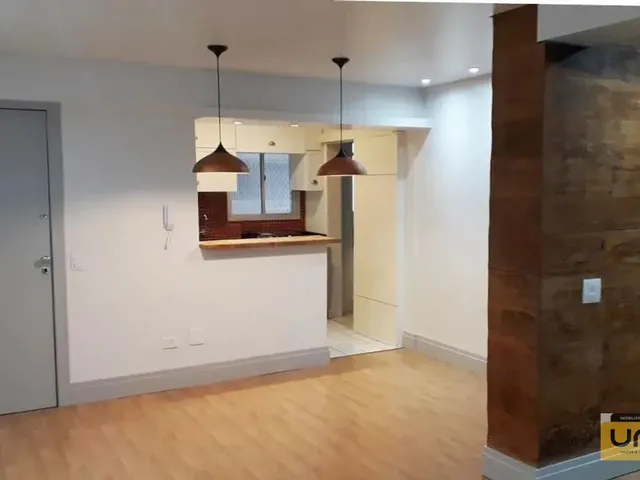 Apartamento 2 quartos e 2 banheiros, à venda, no bairro CRISTO REI em Curitiba