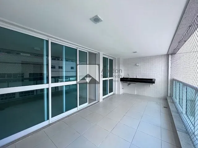 Apartamento com 200m² 4 quartos e 4 banheiros, à venda, no bairro Icaraí em Niterói