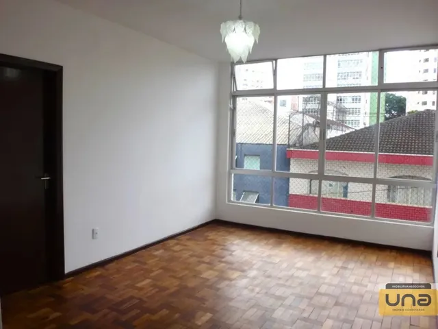 Apartamento 3 quartos e 1 banheiro, para alugar, no bairro CENTRO em Curitiba