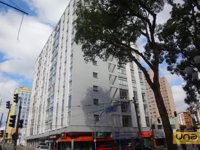 Apartamento 3 quartos e 1 banheiro, para alugar, no bairro CENTRO em Curitiba