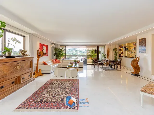 Apartamento com 305m² 3 quartos e 5 banheiros, à venda, no bairro Santa Cecília em São Paulo