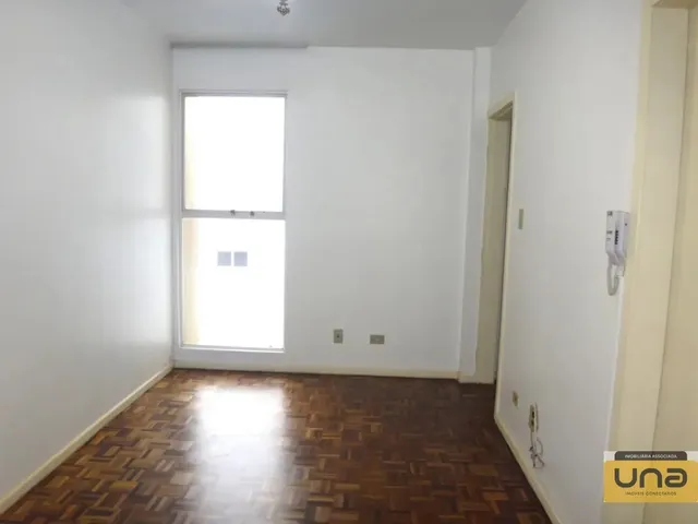 Apartamento 2 quartos e 1 banheiro, para alugar, no bairro PORTAO em Curitiba