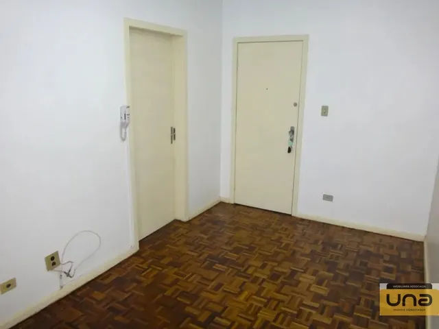 Apartamento 2 quartos e 1 banheiro, para alugar, no bairro PORTAO em Curitiba