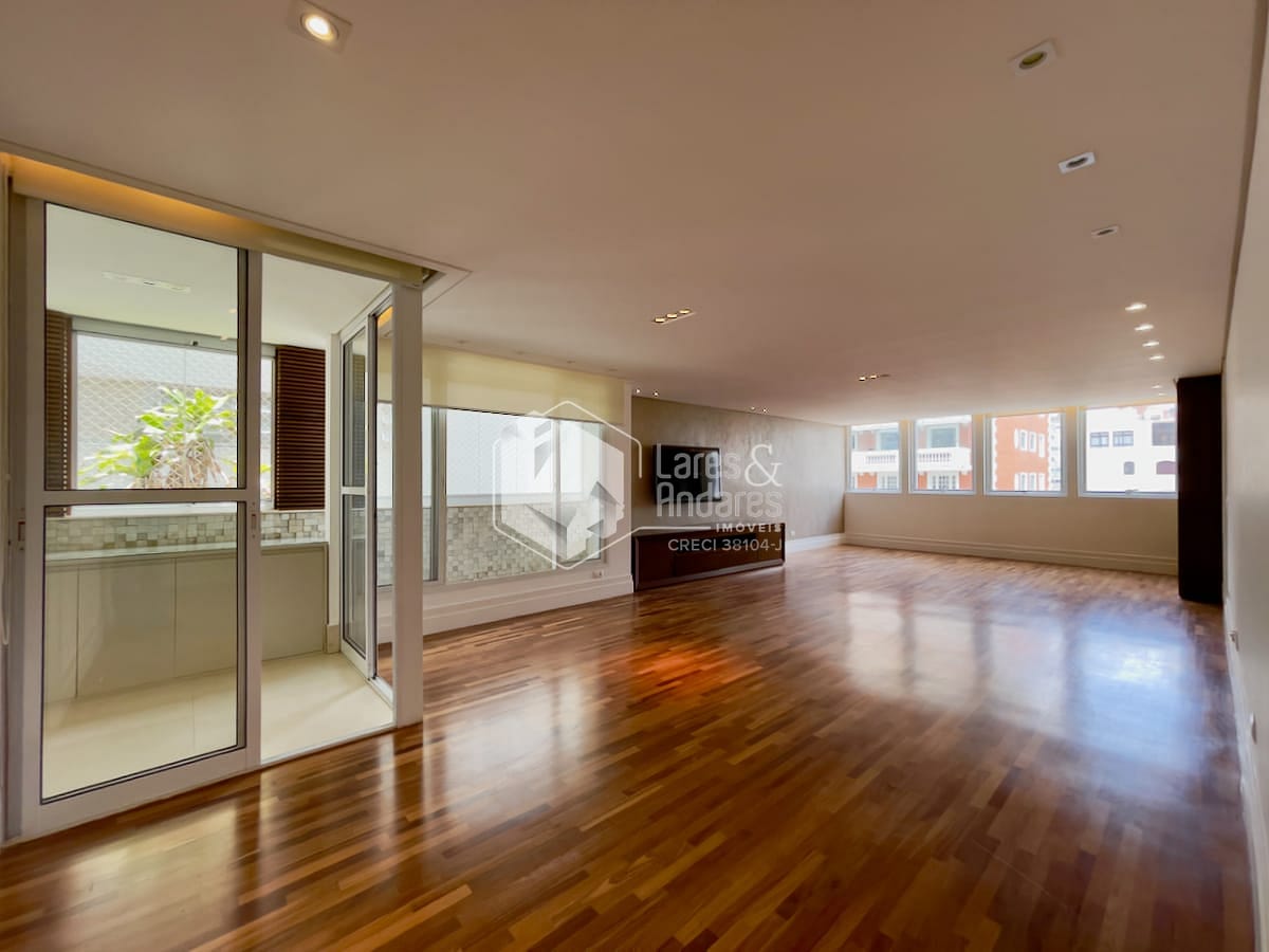 Apartamento, 3 quartos, 184 m² - Foto 1