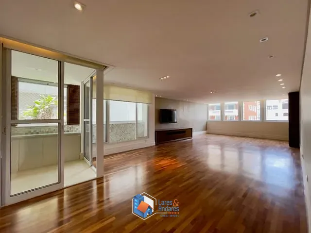 Apartamento com 184m² 3 quartos e 5 banheiros, à venda, no bairro Cerqueira César em São Paulo