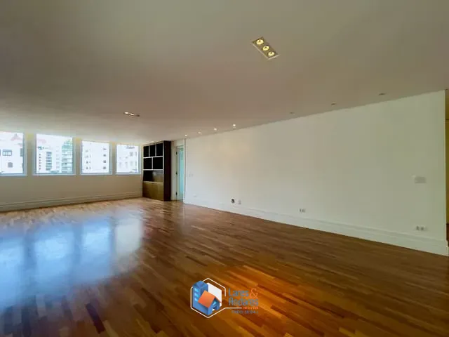 Apartamento com 184m² 3 quartos e 5 banheiros, à venda, no bairro Cerqueira César em São Paulo