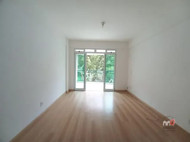 Apartamento 2 quartos e 1 banheiro, à venda, no bairro Quitandinha em Petrópolis