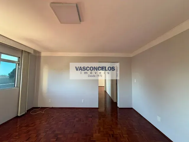Apartamento 3 quartos e 1 banheiro, à venda, no bairro Jardim Estoril em São José dos Campos