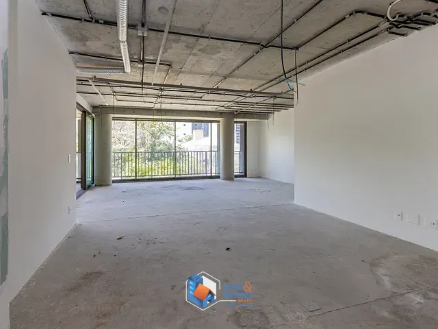 Apartamento com 204m² 3 quartos e 5 banheiros, à venda, no bairro Vila Nova Conceição em São Paulo